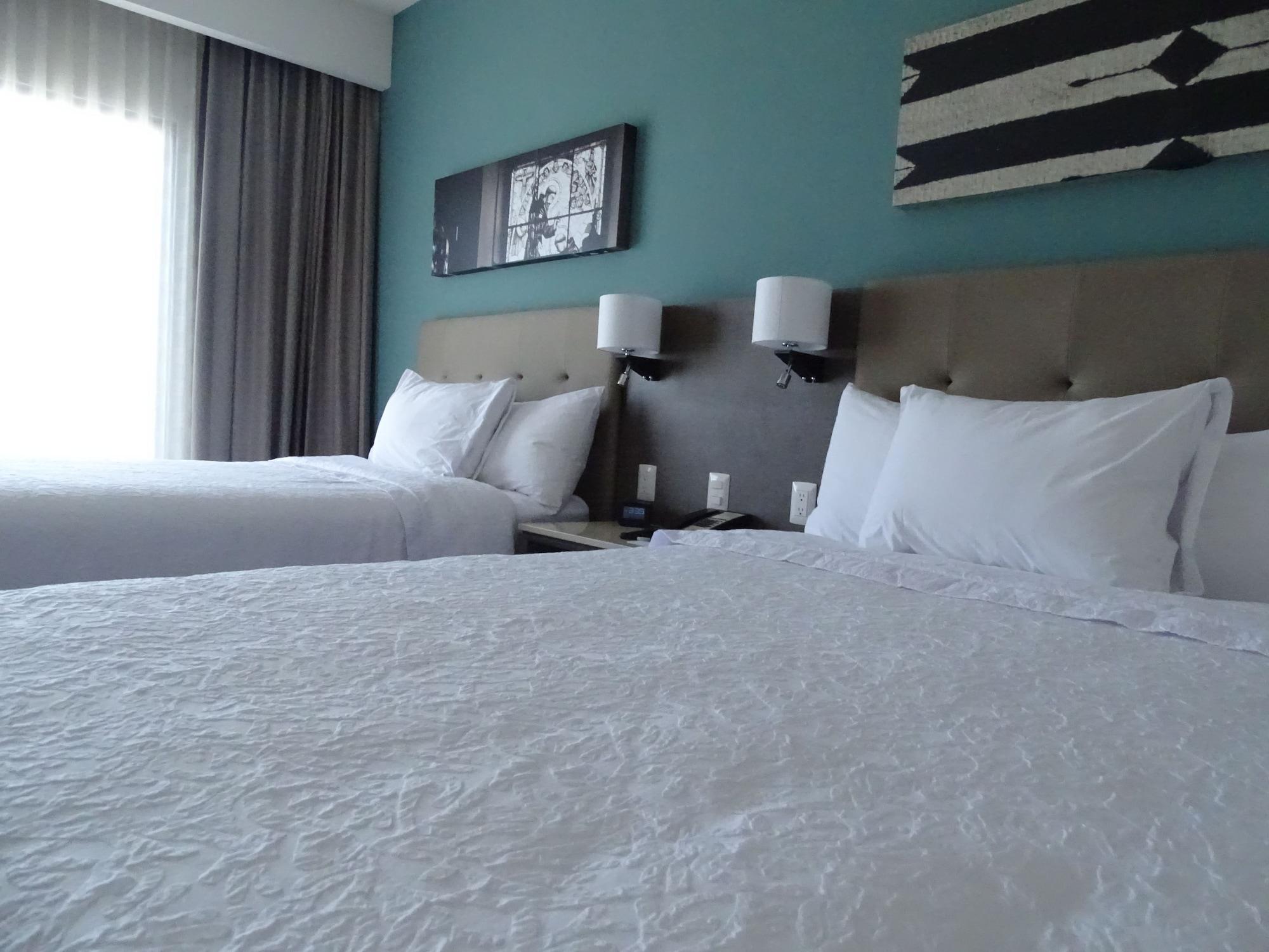 Hampton Inn By Hilton Celaya Celaya  Exteriör bild