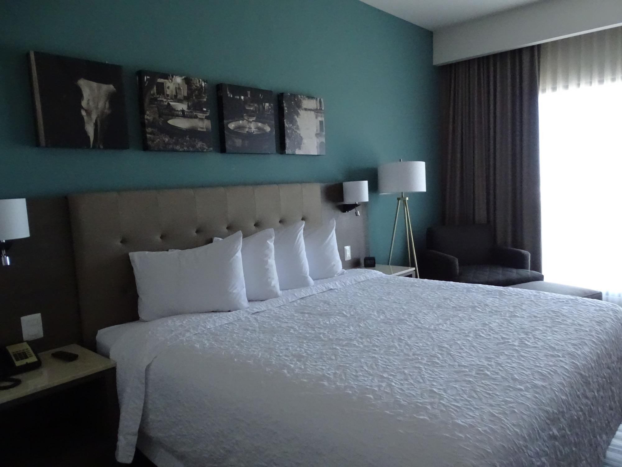 Hampton Inn By Hilton Celaya Celaya  Exteriör bild