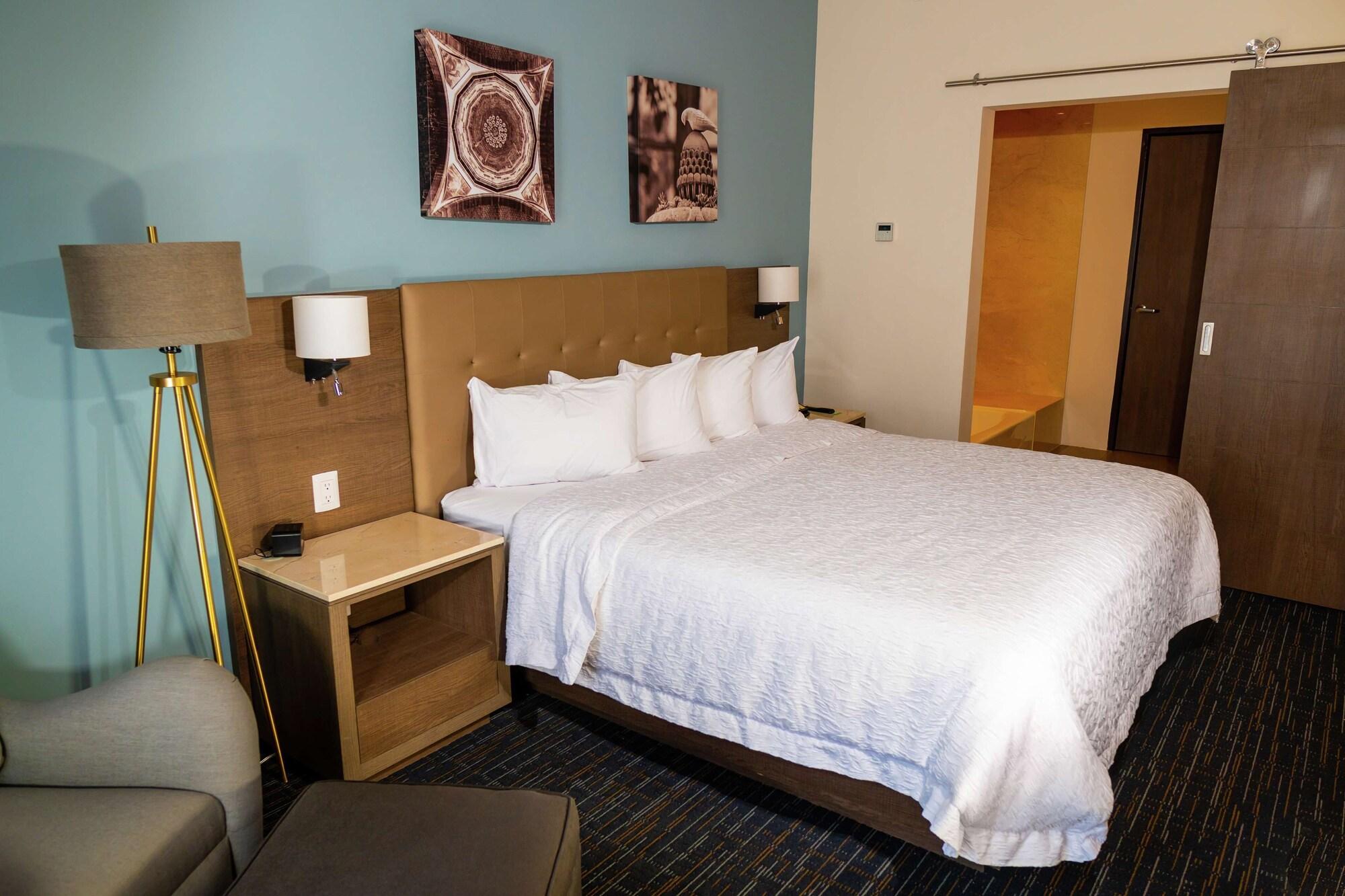 Hampton Inn By Hilton Celaya Celaya  Exteriör bild