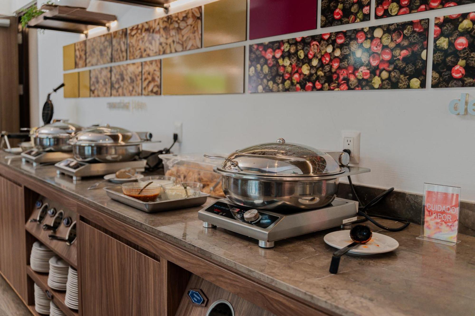 Hampton Inn By Hilton Celaya Celaya  Exteriör bild