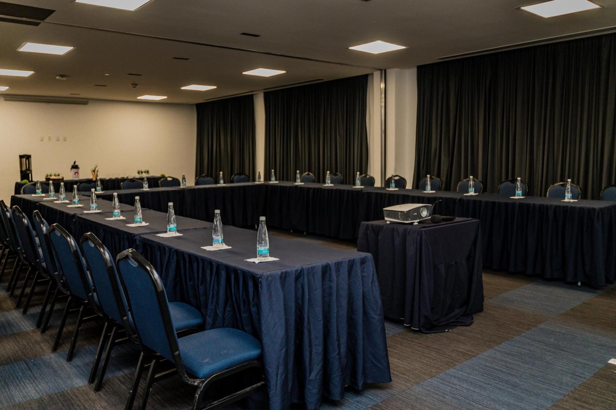 Hampton Inn By Hilton Celaya Celaya  Exteriör bild